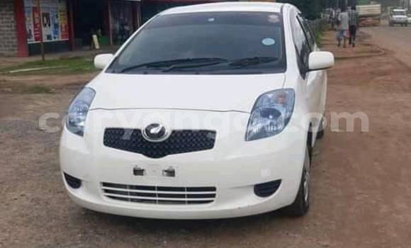 Buy Used Toyota Vitz White Car in Mwanza in Mwanza Buy Used Toyota Vitz White Car in Mwanza in Mwanza