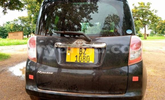 Buy Used Toyota Ractis Black Car in Dowa in Dowa Buy Used Toyota Ractis Black Car in Dowa in Dowa