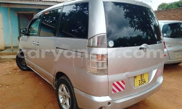 Buy Used Toyota Noah Silver Car in Dowa in Dowa Buy Used Toyota Noah Silver Car in Dowa in Dowa
