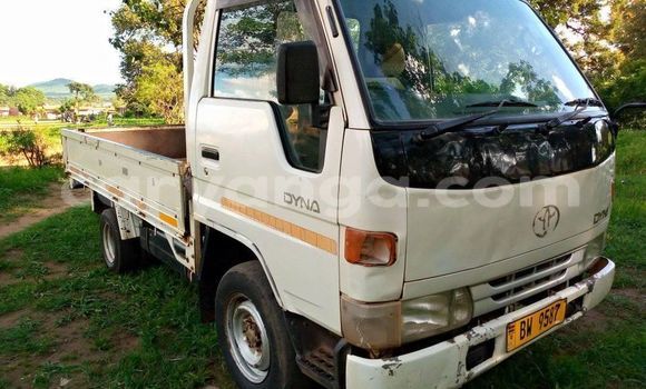 Buy Used Toyota Dyna White Car in Dowa in Dowa Buy Used Toyota Dyna White Car in Dowa in Dowa