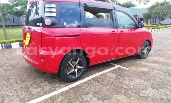 Buy Used Toyota Sienta Red Car in Blantyre in Malawi Buy Used Toyota Sienta Red Car in Blantyre in Malawi