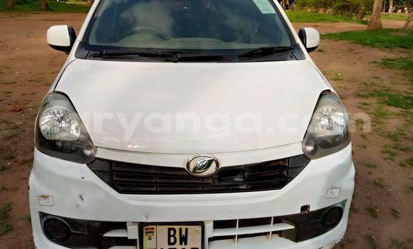 Buy Used Daihatsu Mira White Car in Dowa in Dowa Buy Used Daihatsu Mira White Car in Dowa in Dowa