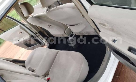 Buy Used Toyota Vitz White Car in Dowa in Dowa Buy Used Toyota Vitz White Car in Dowa in Dowa