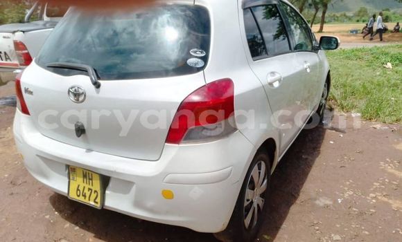 Buy Used Toyota Vitz White Car in Dowa in Dowa Buy Used Toyota Vitz White Car in Dowa in Dowa