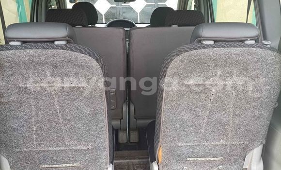 Nunua Ilio tumika Toyota Sienta White Gari ndani ya Mangochi nchini Malawi Nunua Ilio tumika Toyota Sienta White Gari ndani ya Mangochi nchini Malawi