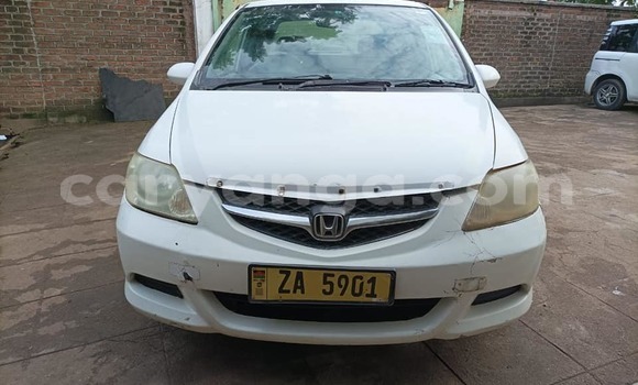 Buy Used Honda Fit Aria White Car in Blantyre in Malawi Buy Used Honda Fit Aria White Car in Blantyre in Malawi