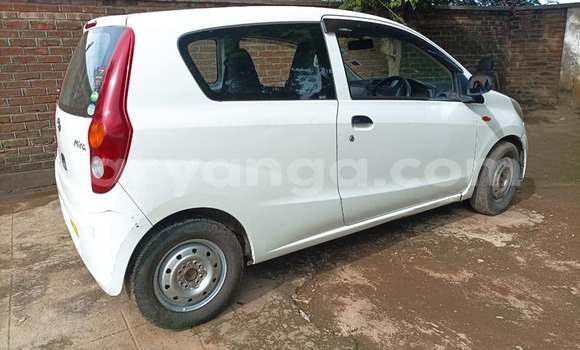 Buy Used Daihatsu Mira White Car in Blantyre in Malawi Buy Used Daihatsu Mira White Car in Blantyre in Malawi