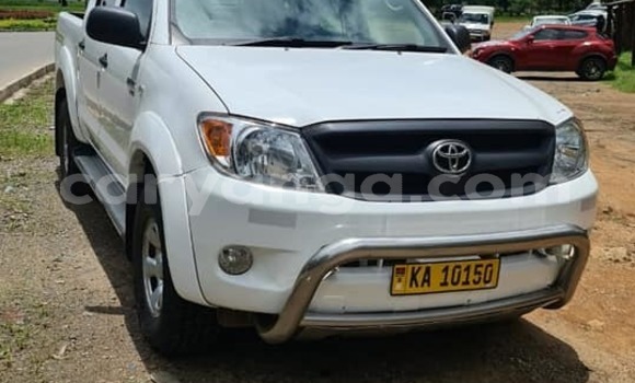 Buy Used Toyota Hilux White Car in Blantyre in Malawi Buy Used Toyota Hilux White Car in Blantyre in Malawi