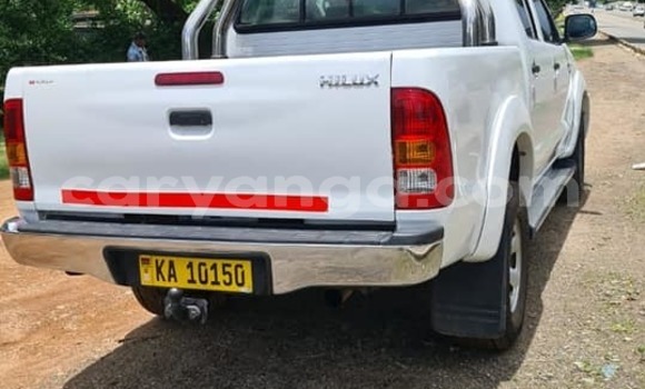 Buy Used Toyota Hilux White Car in Blantyre in Malawi Buy Used Toyota Hilux White Car in Blantyre in Malawi
