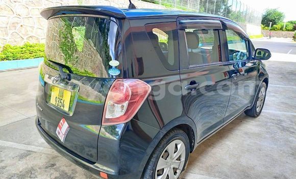 Nunua Ilio tumika Toyota Ractis Blue Gari ndani ya Blantyre nchini Malawi Nunua Ilio tumika Toyota Ractis Blue Gari ndani ya Blantyre nchini Malawi