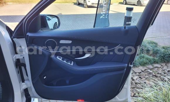 Nunua Ilio tumika Mercedes-Benz GLC 250D White Gari ndani ya Blantyre nchini Malawi Nunua Ilio tumika Mercedes-Benz GLC 250D White Gari ndani ya Blantyre nchini Malawi