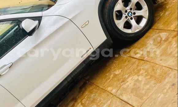 Acheter Occasion Voiture BMW X1 Blanc à Lilongwe, Malawi Acheter Occasion Voiture BMW X1 Blanc à Lilongwe, Malawi