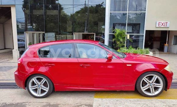 Acheter Occasion Voiture BMW 1-Series Rouge à Blantyre, Malawi Acheter Occasion Voiture BMW 1-Series Rouge à Blantyre, Malawi