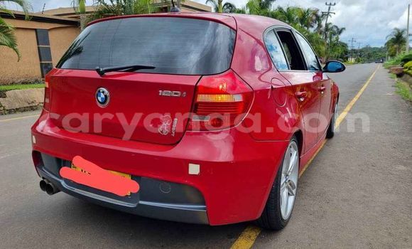 Acheter Occasion Voiture BMW 1-Series Rouge à Blantyre, Malawi Acheter Occasion Voiture BMW 1-Series Rouge à Blantyre, Malawi