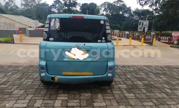 Buy Used Toyota Sienta Blue Car in Zomba in Malawi Buy Used Toyota Sienta Blue Car in Zomba in Malawi