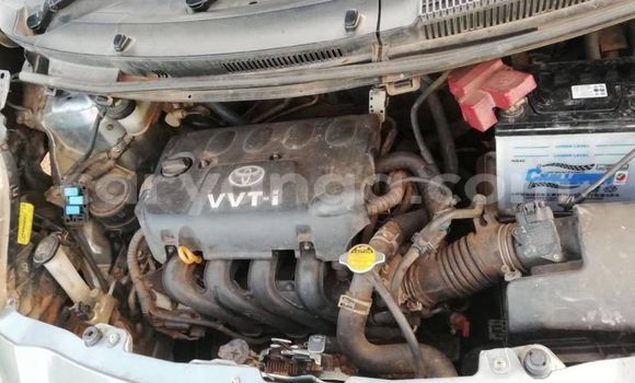 Buy Used Toyota Vitz Blue Car in Zomba in Malawi Buy Used Toyota Vitz Blue Car in Zomba in Malawi