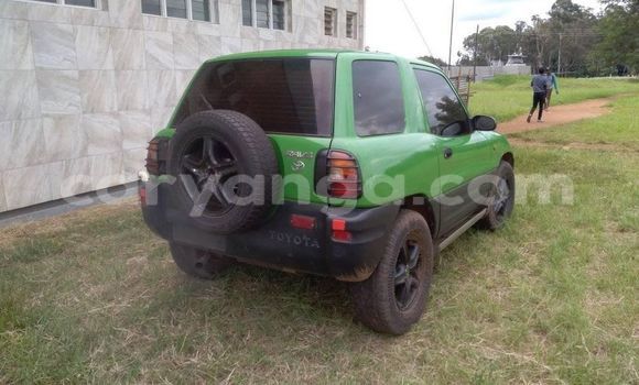 Acheter Occasion Voiture Toyota RAV4 Vert à Lilongwe, Malawi Acheter Occasion Voiture Toyota RAV4 Vert à Lilongwe, Malawi