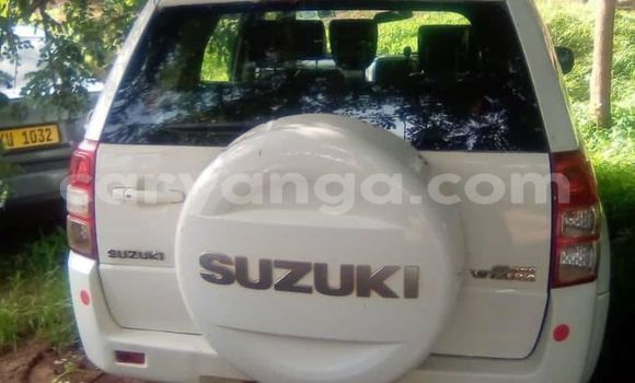 Nunua Ilio tumika Suzuki Vitara White Gari ndani ya Lilongwe nchini Malawi Nunua Ilio tumika Suzuki Vitara White Gari ndani ya Lilongwe nchini Malawi