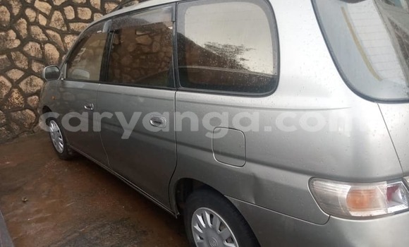 Acheter Occasion Voiture Toyota Gaia Gris à Blantyre, Malawi Acheter Occasion Voiture Toyota Gaia Gris à Blantyre, Malawi