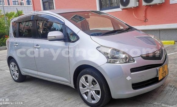 Acheter Occasion Voiture Toyota Ractis Gris à Blantyre, Malawi Acheter Occasion Voiture Toyota Ractis Gris à Blantyre, Malawi
