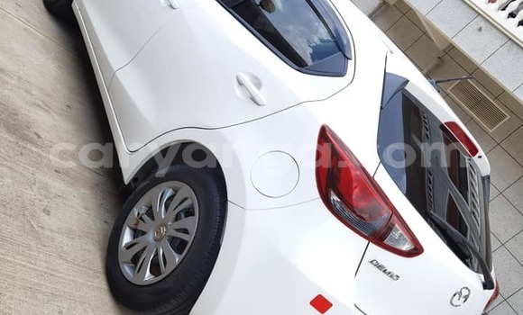 Acheter Occasion Voiture Mazda Demio Blanc à Blantyre, Malawi Acheter Occasion Voiture Mazda Demio Blanc à Blantyre, Malawi