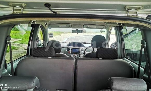 Acheter Occasion Voiture Toyota Sienta Gris à Blantyre, Malawi Acheter Occasion Voiture Toyota Sienta Gris à Blantyre, Malawi