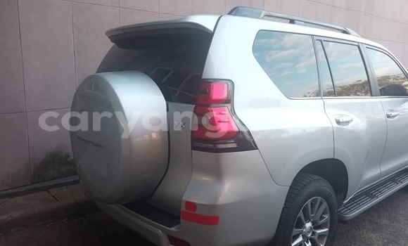 Acheter Occasion Voiture Toyota Land Cruiser Prado Gris à Blantyre, Malawi Acheter Occasion Voiture Toyota Land Cruiser Prado Gris à Blantyre, Malawi