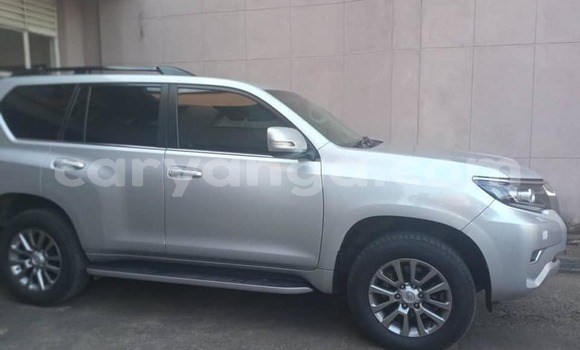 Acheter Occasion Voiture Toyota Land Cruiser Prado Gris à Blantyre, Malawi Acheter Occasion Voiture Toyota Land Cruiser Prado Gris à Blantyre, Malawi