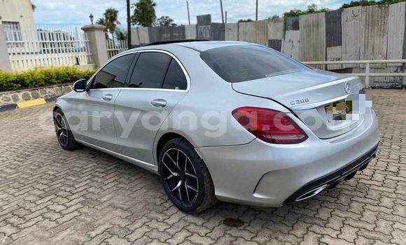 Nunua Ilio tumika Mercedes-Benz C-Classe Silver Gari ndani ya Blantyre nchini Malawi Nunua Ilio tumika Mercedes-Benz C-Classe Silver Gari ndani ya Blantyre nchini Malawi
