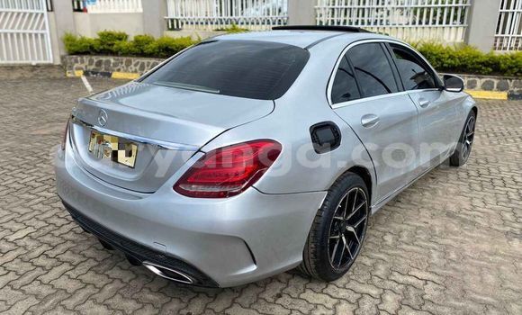 Nunua Ilio tumika Mercedes-Benz C-Classe Silver Gari ndani ya Blantyre nchini Malawi Nunua Ilio tumika Mercedes-Benz C-Classe Silver Gari ndani ya Blantyre nchini Malawi