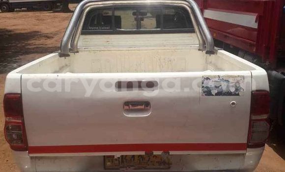 Buy Used Toyota Hilux White Car in Blantyre in Malawi Buy Used Toyota Hilux White Car in Blantyre in Malawi