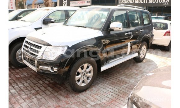 Buy Import Mitsubishi Pajero Black Car in Import - Dubai in Malawi Buy Import Mitsubishi Pajero Black Car in Import - Dubai in Malawi