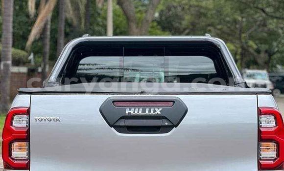 Nunua Ilio tumika Toyota Hilux Silver Gari ndani ya Blantyre nchini Malawi Nunua Ilio tumika Toyota Hilux Silver Gari ndani ya Blantyre nchini Malawi
