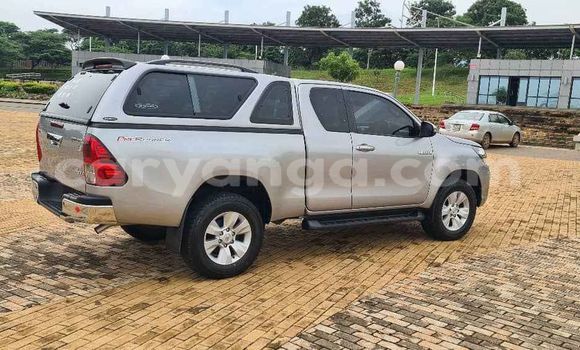 Nunua Ilio tumika Toyota Hilux Silver Gari ndani ya Blantyre nchini Malawi Nunua Ilio tumika Toyota Hilux Silver Gari ndani ya Blantyre nchini Malawi