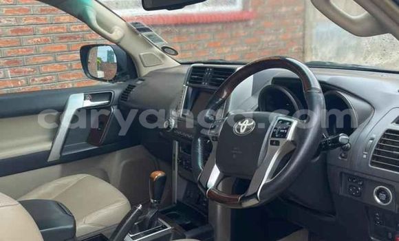 Nunua Ilio tumika Toyota Land Cruiser Brown Gari ndani ya Blantyre nchini Malawi Nunua Ilio tumika Toyota Land Cruiser Brown Gari ndani ya Blantyre nchini Malawi