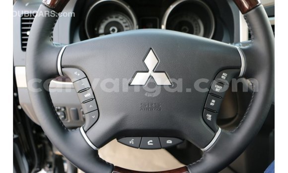 Buy Import Mitsubishi Pajero Black Car in Import - Dubai in Malawi Buy Import Mitsubishi Pajero Black Car in Import - Dubai in Malawi