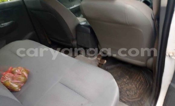 Buy Used Toyota Hilux White Car in Blantyre in Malawi Buy Used Toyota Hilux White Car in Blantyre in Malawi