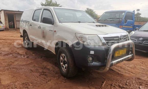Buy Used Toyota Hilux White Car in Blantyre in Malawi Buy Used Toyota Hilux White Car in Blantyre in Malawi