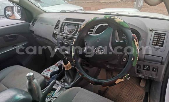 Buy Used Toyota Hilux White Car in Blantyre in Malawi Buy Used Toyota Hilux White Car in Blantyre in Malawi