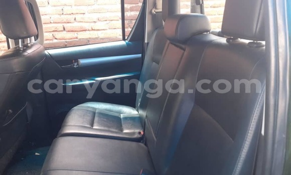 Nunua Ilio tumika Toyota Hilux Green Gari ndani ya Blantyre nchini Malawi Nunua Ilio tumika Toyota Hilux Green Gari ndani ya Blantyre nchini Malawi