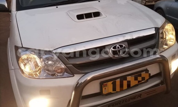 Nunua Ilio tumika Toyota Fortuner White Gari ndani ya Blantyre nchini Malawi Nunua Ilio tumika Toyota Fortuner White Gari ndani ya Blantyre nchini Malawi