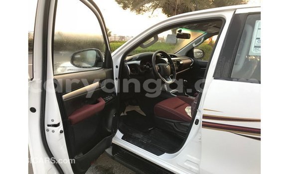 Buy Import Toyota Hilux White Car in Import - Dubai in Malawi Buy Import Toyota Hilux White Car in Import - Dubai in Malawi