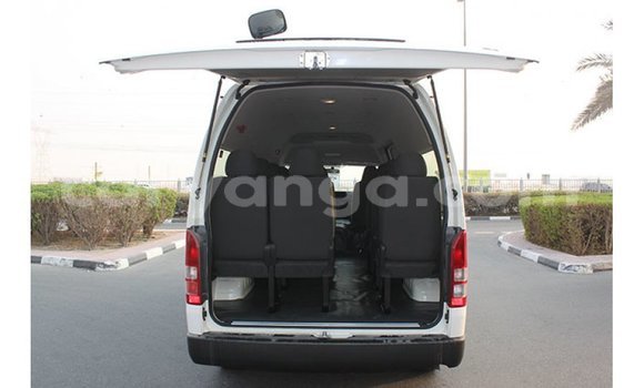 Buy Import Toyota Hiace White Car in Import - Dubai in Malawi Buy Import Toyota Hiace White Car in Import - Dubai in Malawi