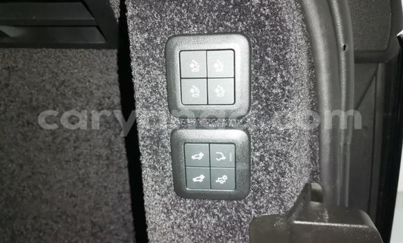 Acheter Occasion Voiture Land Rover Range Rover Blanc à Blantyre, Malawi Acheter Occasion Voiture Land Rover Range Rover Blanc à Blantyre, Malawi