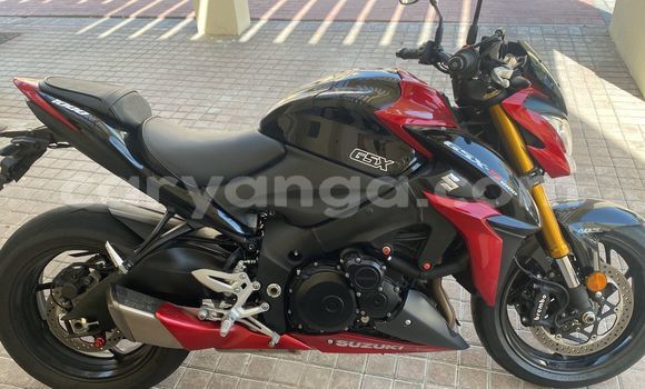 Acheter Occasion Moto Suzuki GSX Rouge à Blantyre, Malawi Acheter Occasion Moto Suzuki GSX Rouge à Blantyre, Malawi