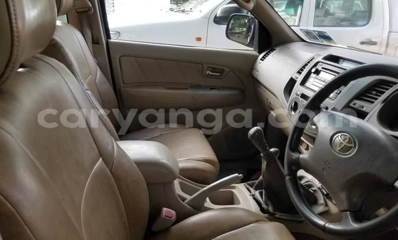 Nunua Ilio tumika Toyota Fortuner Brown Gari ndani ya Blantyre nchini Malawi Nunua Ilio tumika Toyota Fortuner Brown Gari ndani ya Blantyre nchini Malawi