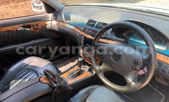 Nunua Ilio tumika Mercedes‒Benz E–Class White Gari ndani ya Blantyre nchini Malawi Nunua Ilio tumika Mercedes‒Benz E–Class White Gari ndani ya Blantyre nchini Malawi