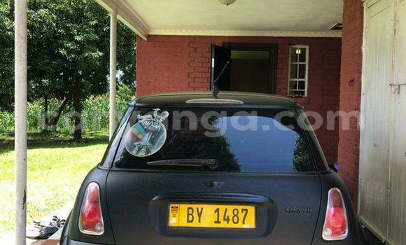 Buy Used MINI Cooper Black Car in Lilongwe in Malawi Buy Used MINI Cooper Black Car in Lilongwe in Malawi