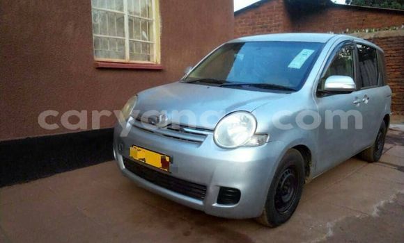 Buy Used Toyota Sienta Silver Car in Lilongwe in Malawi Buy Used Toyota Sienta Silver Car in Lilongwe in Malawi