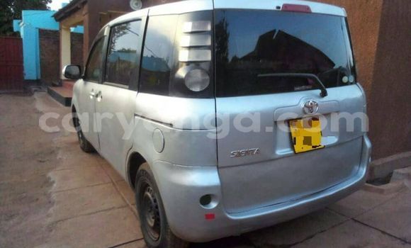 Buy Used Toyota Sienta Silver Car in Lilongwe in Malawi Buy Used Toyota Sienta Silver Car in Lilongwe in Malawi